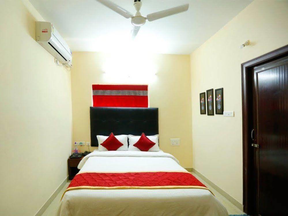 Namo Suites ไฮเดอราบัด ภายนอก รูปภาพ